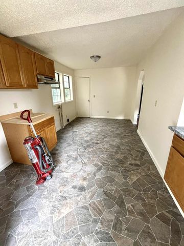 324 Yaden Street, Cumberland, KY 40823