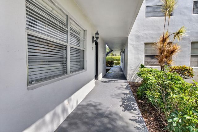 22 Normandy A, Delray Beach, FL 33484