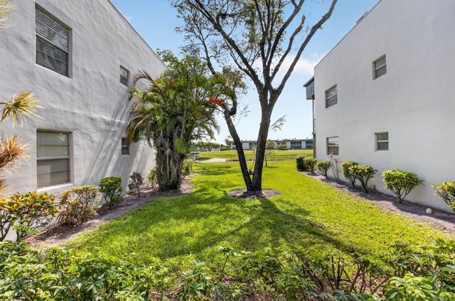 22 Normandy A, Delray Beach, FL 33484