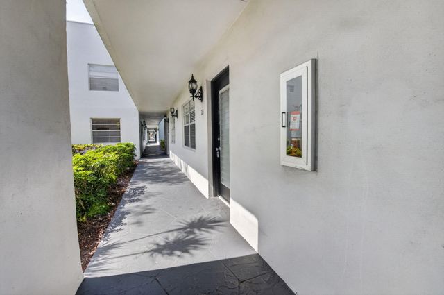 22 Normandy A, Delray Beach, FL 33484