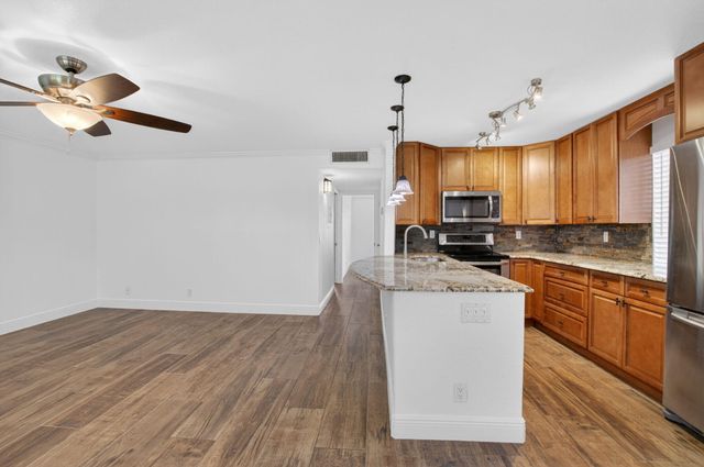 22 Normandy A, Delray Beach, FL 33484