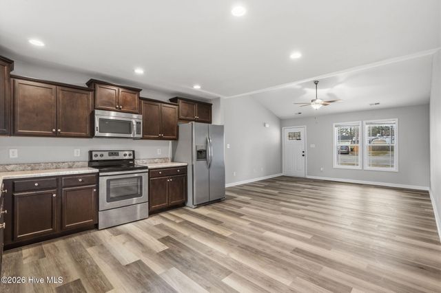 104 Cypress Court, Jacksonville, NC 28540