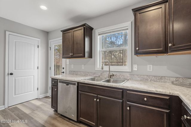 104 Cypress Court, Jacksonville, NC 28540