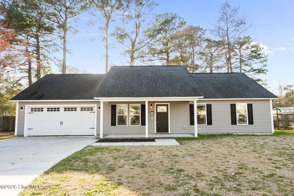 104 Cypress Court, Jacksonville, NC 28540