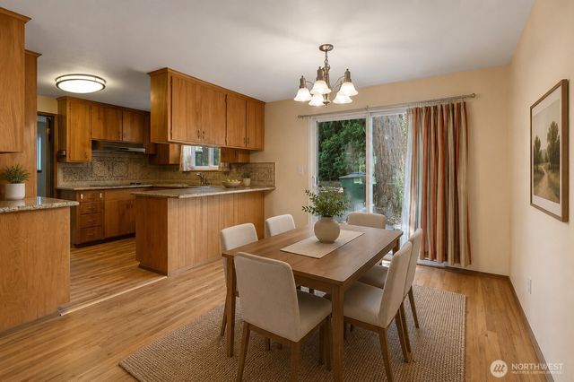 10406 55th Avenue S, Seattle, WA 98178