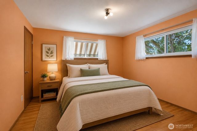 10406 55th Avenue S, Seattle, WA 98178