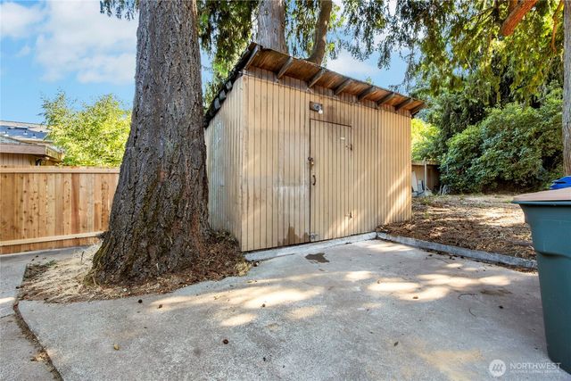 10406 55th Avenue S, Seattle, WA 98178