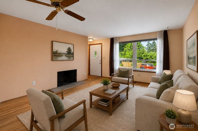 10406 55th Avenue S, Seattle, WA 98178