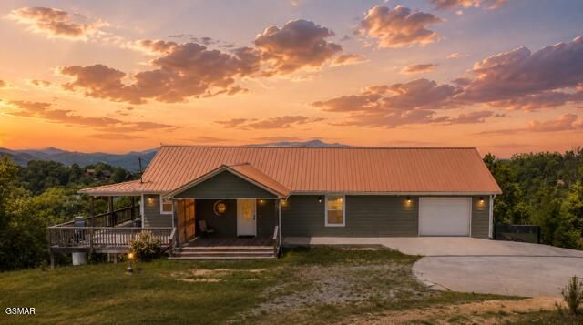 1981 Fox View Lane, Sevierville, TN 37876