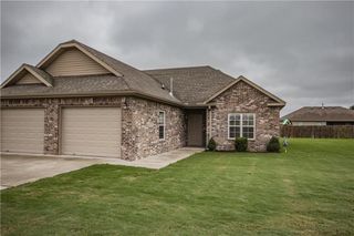1230 Marigold, Centerton, AR 72719