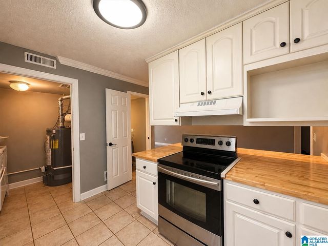 1982 CHANDALAR COURT, Pelham, AL 35124