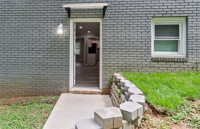 4320 Woodland Forrest, Tuscaloosa, AL 35405