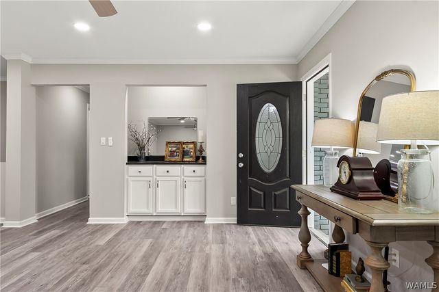 4320 Woodland Forrest, Tuscaloosa, AL 35405