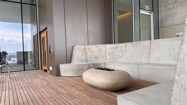 313 W 17th ST 1502, Austin, TX 78701