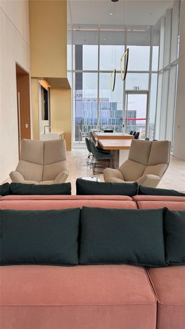 313 W 17th ST 1502, Austin, TX 78701