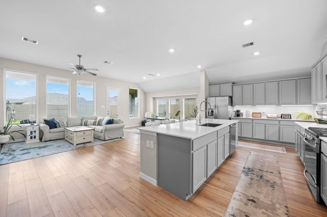 14206 Hawley Village Way, Rosharon, TX 77583