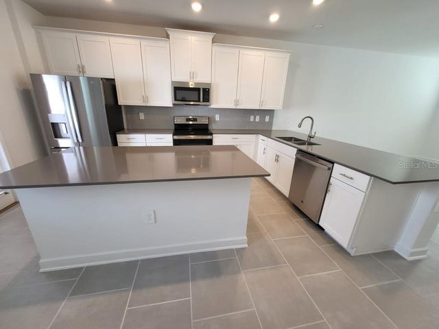 11239 LISTENING DRIVE, Orlando, FL 32832