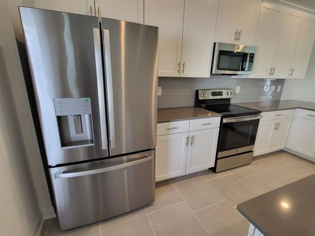 11239 LISTENING DRIVE, Orlando, FL 32832