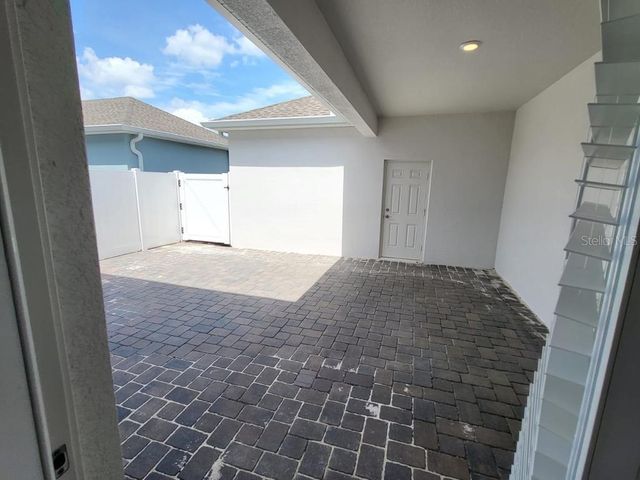 11239 LISTENING DRIVE, Orlando, FL 32832