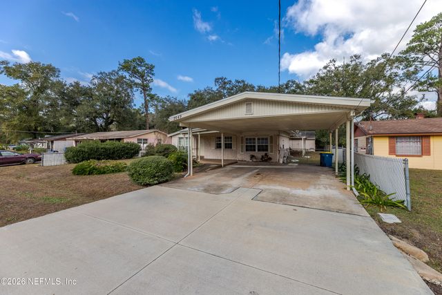 2649 SANDRA Lane, Jacksonville, FL 32208