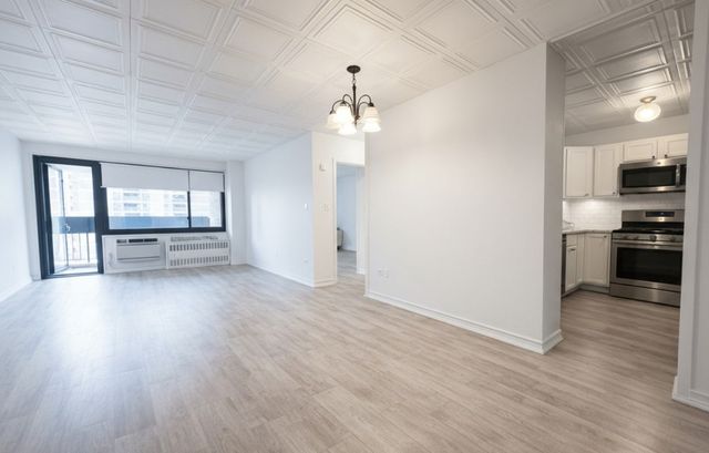 90 Gold St Apt 20B, New York City, NY 10038