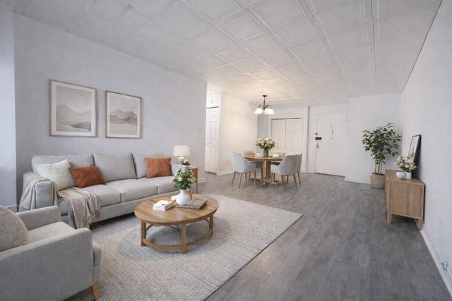 90 Gold St Apt 20B, New York City, NY 10038