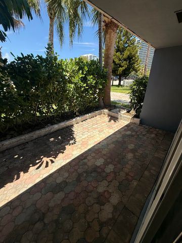 3208 NE 8th Court 1, Pompano Beach, FL 33062