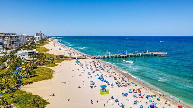 3208 NE 8th Court 1, Pompano Beach, FL 33062