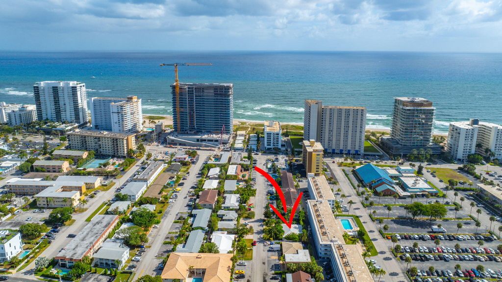 3208 NE 8th Court 1, Pompano Beach, FL 33062