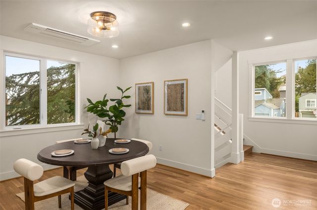 2844 35th Avenue W, Seattle, WA 98199