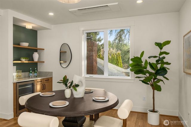 2844 35th Avenue W, Seattle, WA 98199