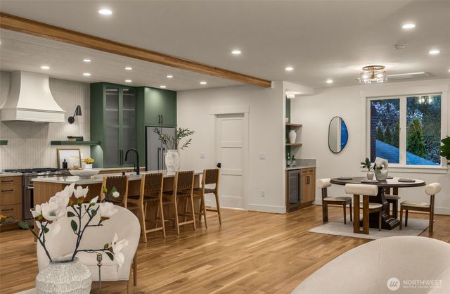 2844 35th Avenue W, Seattle, WA 98199