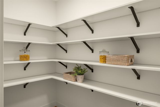 2844 35th Avenue W, Seattle, WA 98199