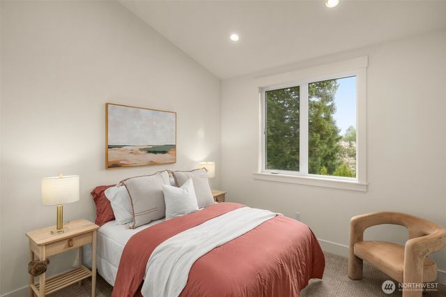 2844 35th Avenue W, Seattle, WA 98199