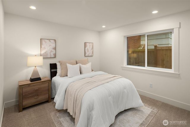 2844 35th Avenue W, Seattle, WA 98199