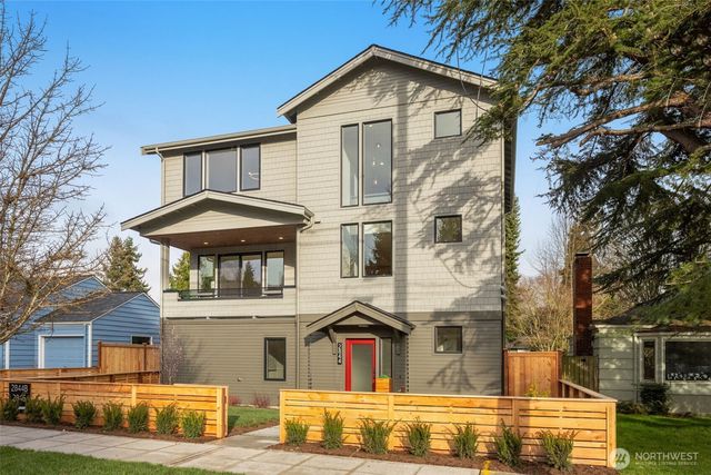 2844 35th Avenue W, Seattle, WA 98199