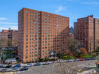 99-60 63rd road APT 5W, Rego Park, NY 11374