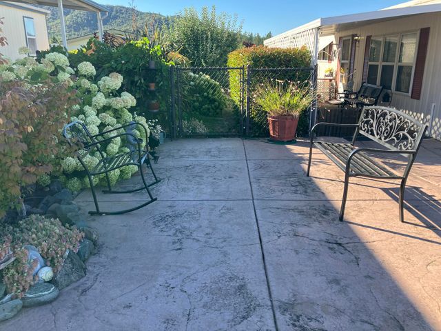 8401 Old Stage Road UNIT 26, Central Point, OR 97502