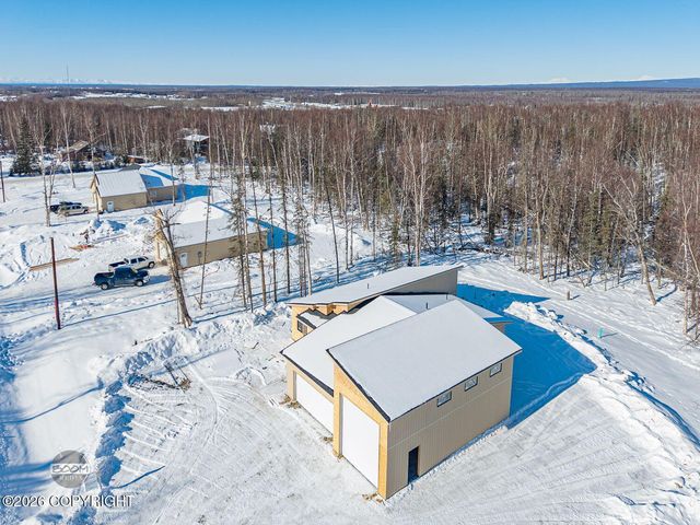 9509 W Palermo Circle, Wasilla, AK 99623