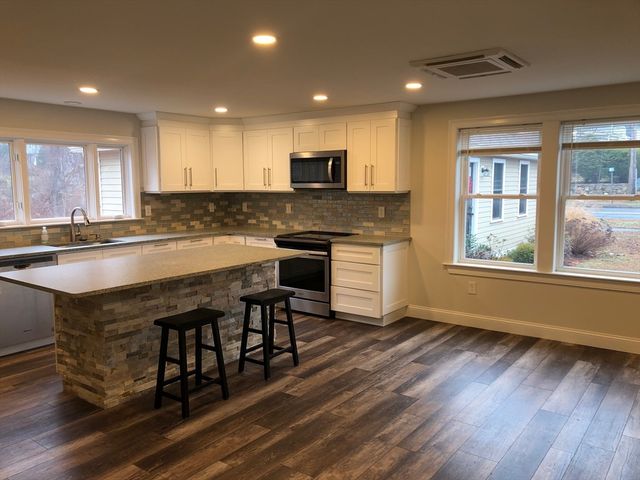 142 Parker Street 3, Maynard, MA 01754
