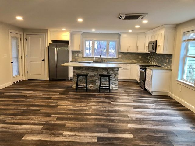 142 Parker Street 3, Maynard, MA 01754