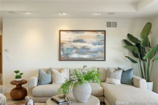 3501 Sausalito, Corona Del Mar, CA 92625