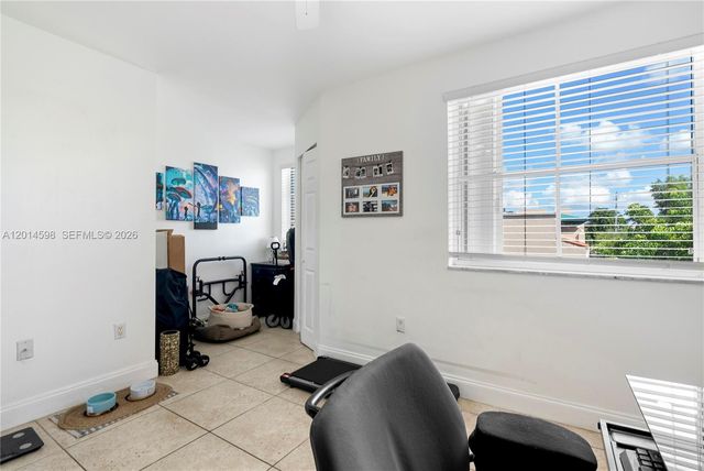 8540 NW 6th Ln 7-201, Miami, FL 33126