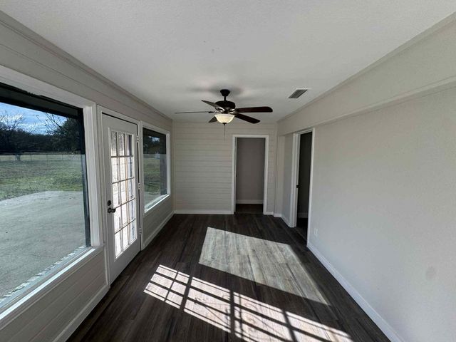 529 Morris Lane, Greenville, TX 75402