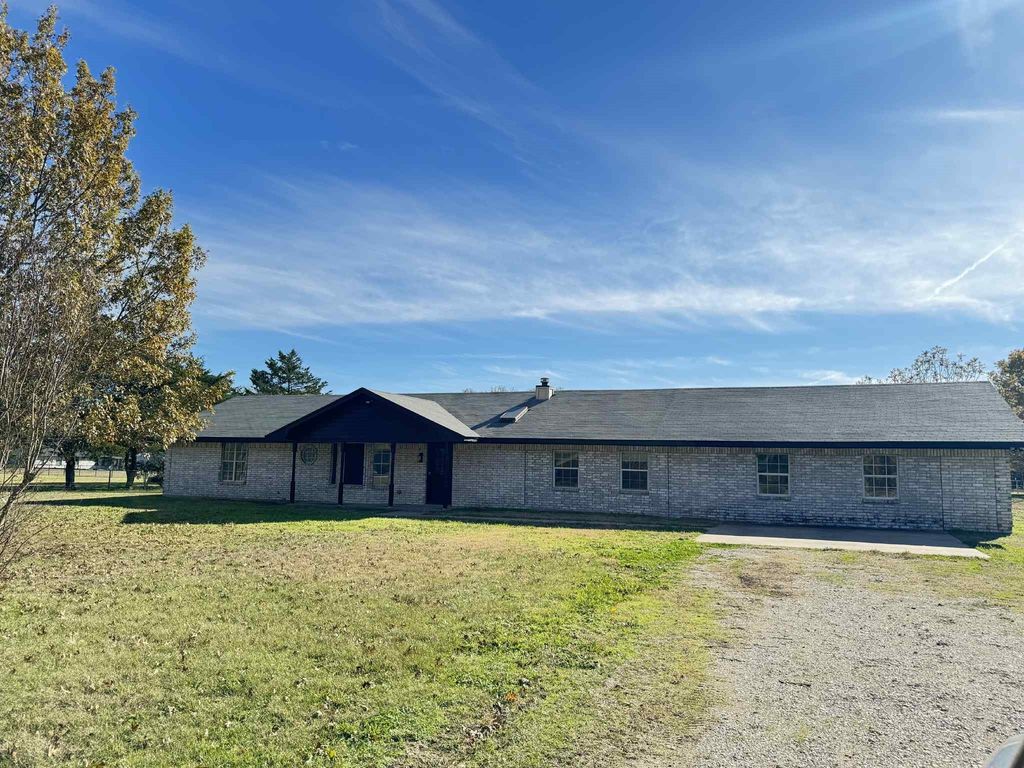 529 Morris Lane, Greenville, TX 75402