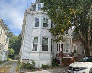 46 Lee Avenue 1, Newport, RI 02840