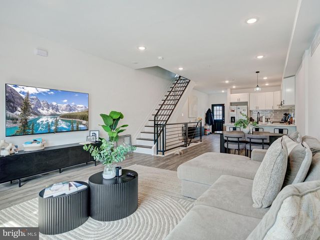 1931 COLONIAL ST, Philadelphia, PA 19138