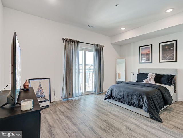 1931 COLONIAL ST, Philadelphia, PA 19138