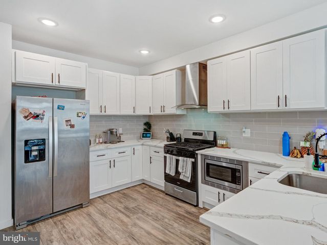 1931 COLONIAL ST, Philadelphia, PA 19138