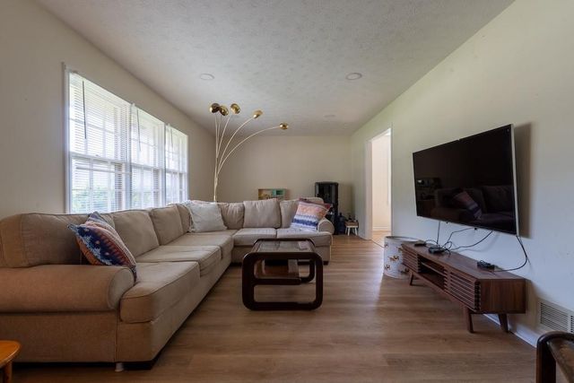 539 Fond Du Lac Drive, Stone Mountain, GA 30088
